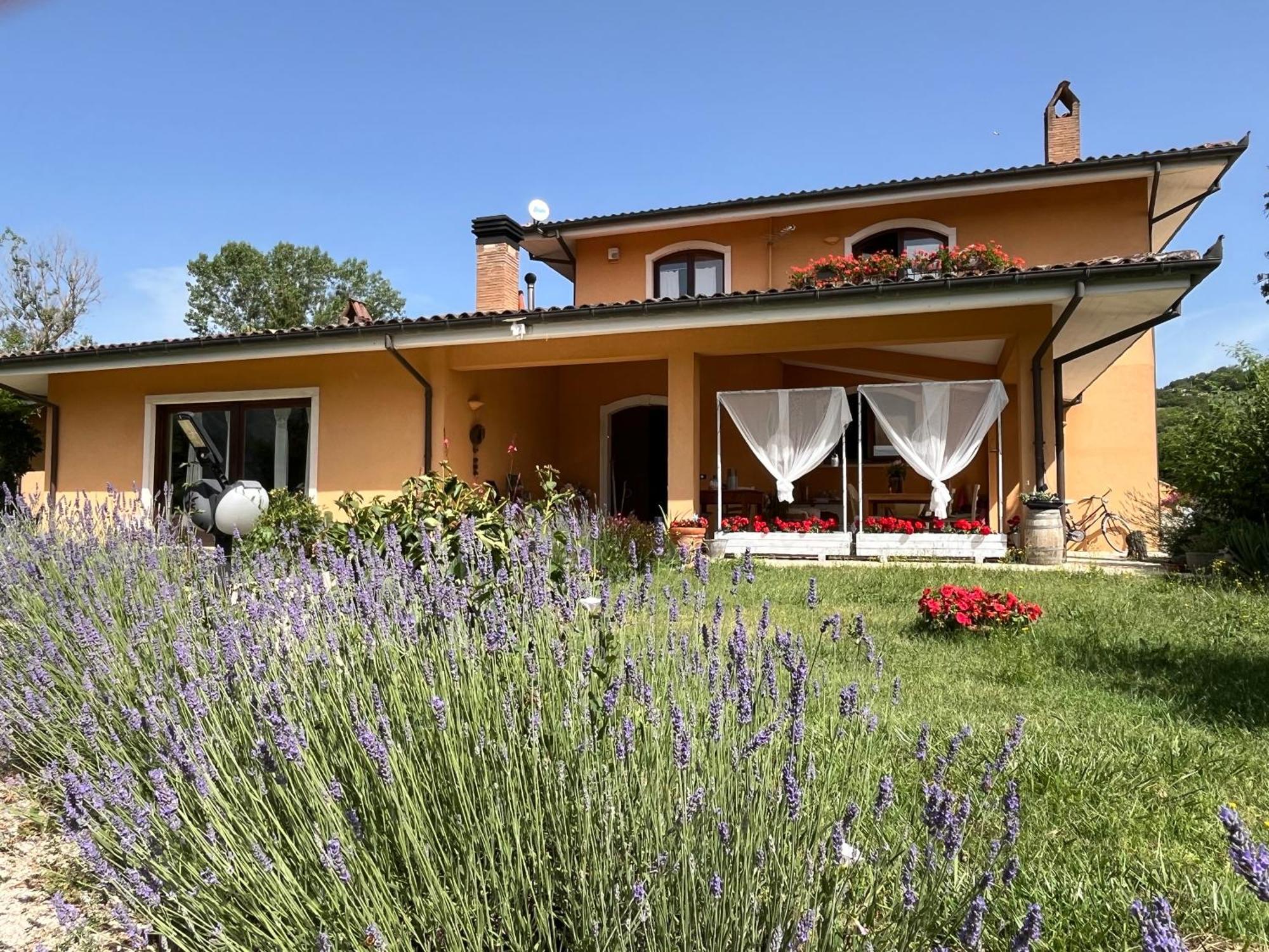 Bed & Breakfast Le Piagge Scurcola Marsicana Extérieur photo